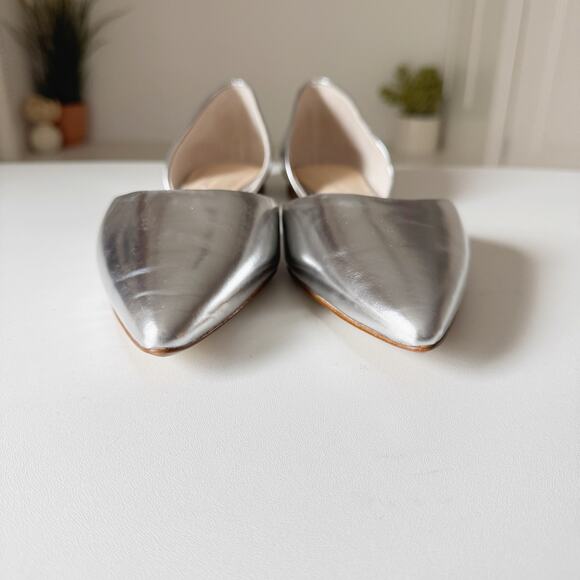 NWT Banana Republic Metallic Silver D'Orsay Pointed Toe Flats Size 8 - Picture 3 of 8
